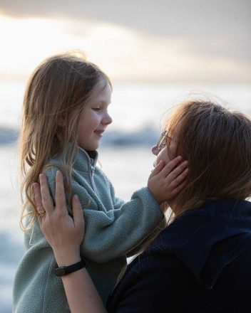 Ako byť dieťaťu kamarátkou a nestratiť rešpekt. Stavte na úprimnosť a hravosť